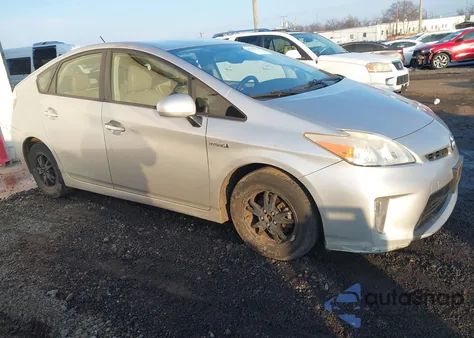 2013 Toyota Prius Two z USA, uszkodzony, nr VIN JTDKN3DU3D5581253